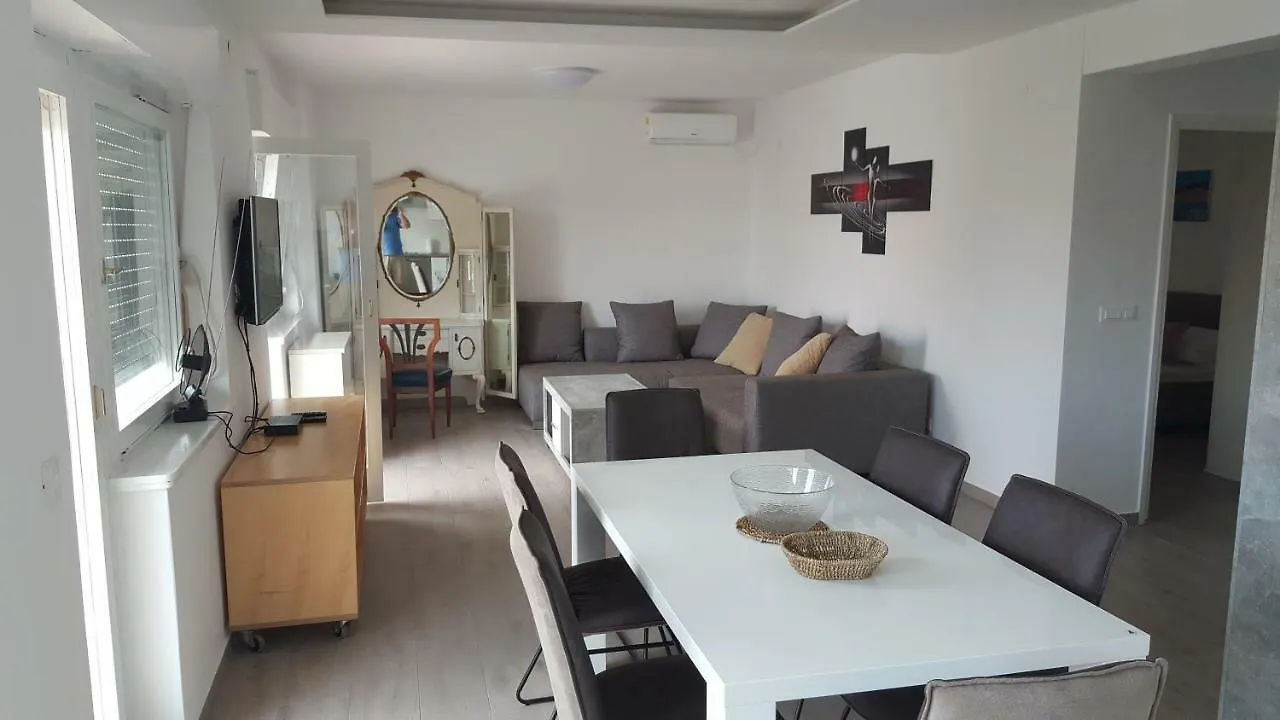 Vipava Apartment Selce Croatia